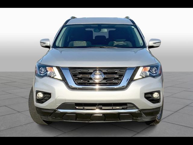 2020 Nissan Pathfinder SV