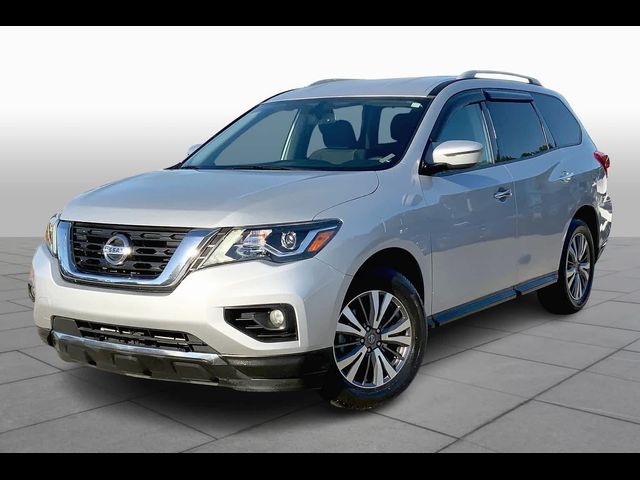 2020 Nissan Pathfinder SV