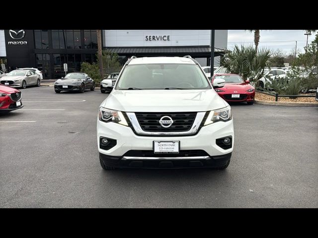 2020 Nissan Pathfinder SV