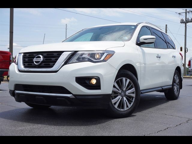 2020 Nissan Pathfinder SV