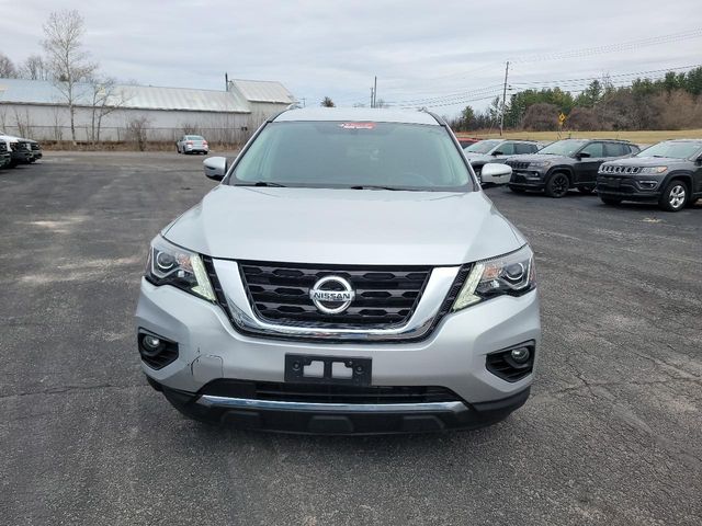 2020 Nissan Pathfinder SV