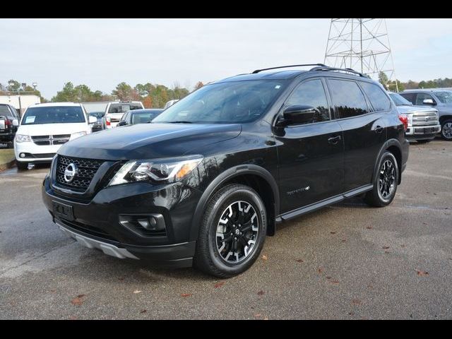 2020 Nissan Pathfinder SV