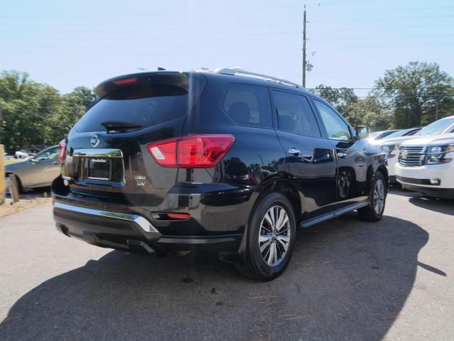 2020 Nissan Pathfinder SV