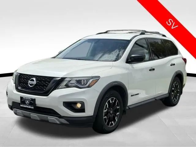 2020 Nissan Pathfinder SV