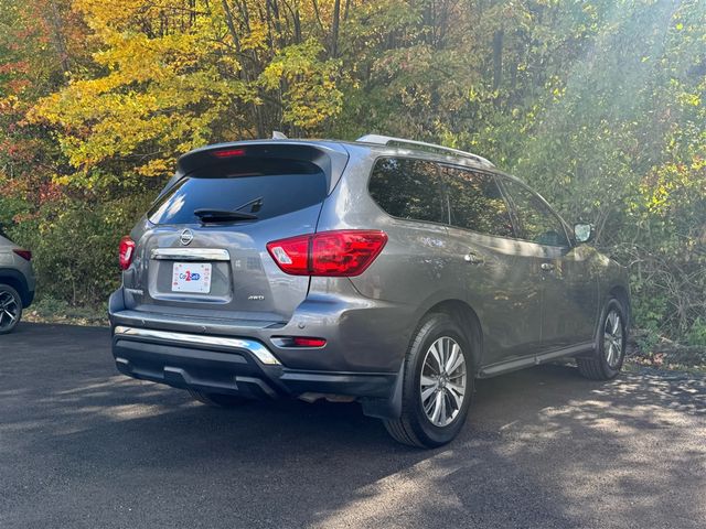 2020 Nissan Pathfinder S