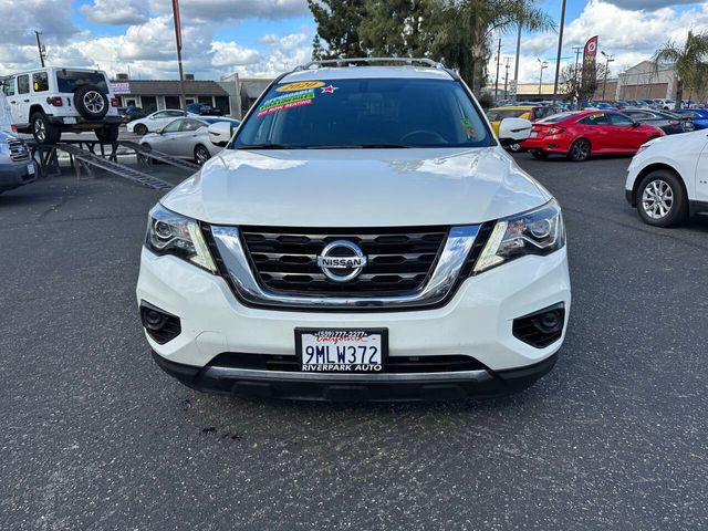 2020 Nissan Pathfinder S