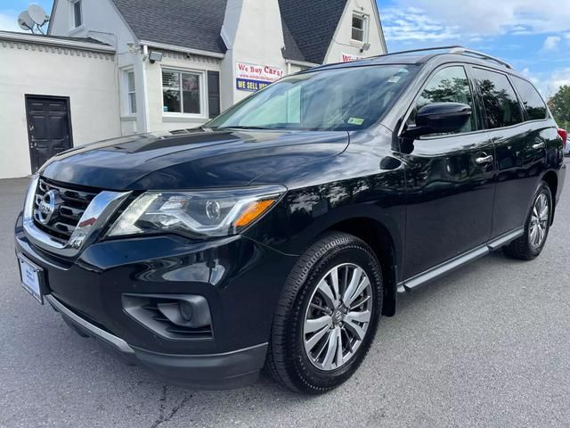 2020 Nissan Pathfinder S