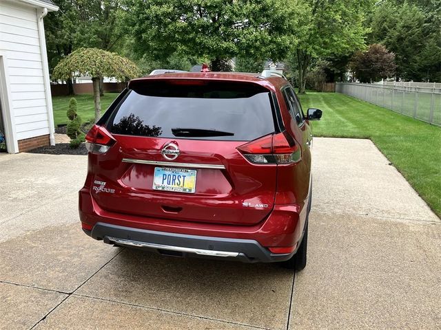 2020 Nissan Rogue SL