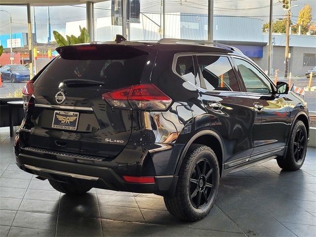 2020 Nissan Rogue SL