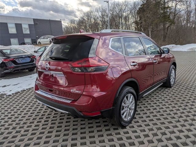 2020 Nissan Rogue SV