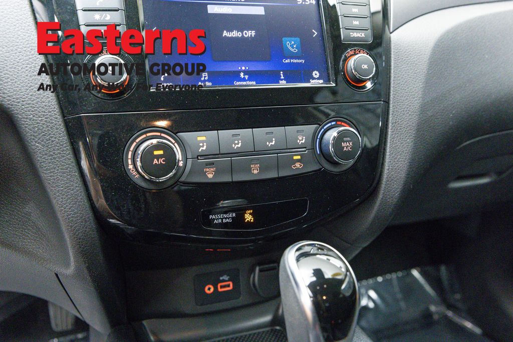 2020 Nissan Rogue Sport 63
