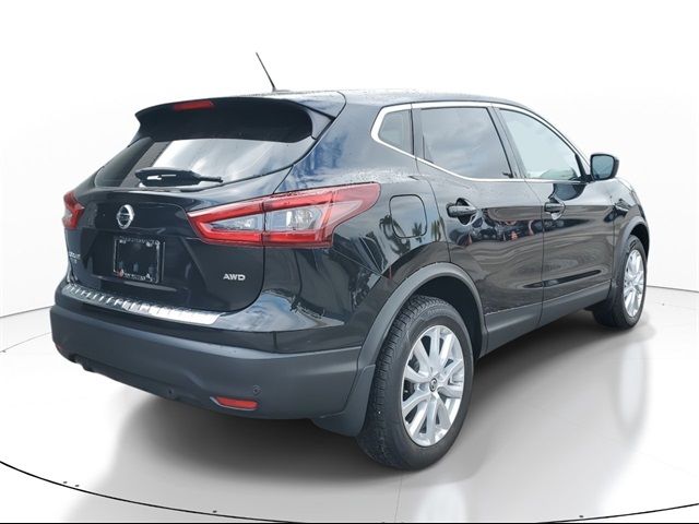 2020 Nissan Rogue Sport S