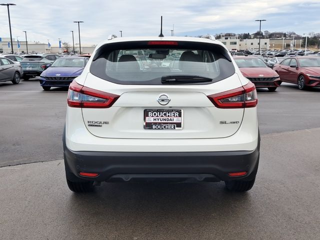 2020 Nissan Rogue Sport SL