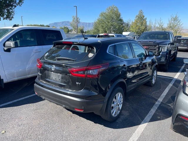 2020 Nissan Rogue Sport SV