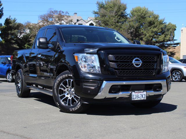 2020 Nissan Titan SV