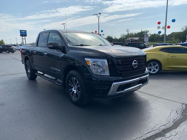 2020 Nissan Titan SV