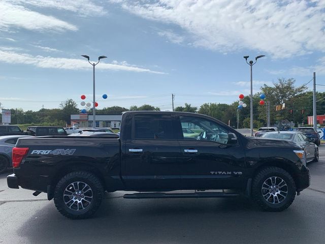 2020 Nissan Titan SV