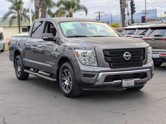 2020 Nissan Titan SV