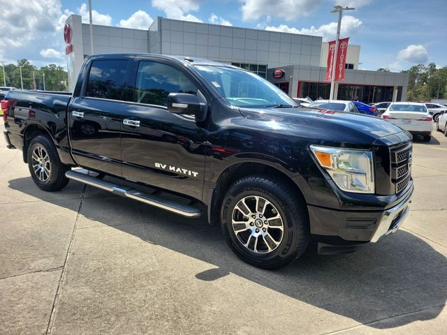 2020 Nissan Titan SV