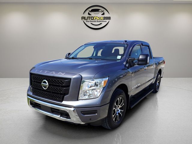 2020 Nissan Titan SV