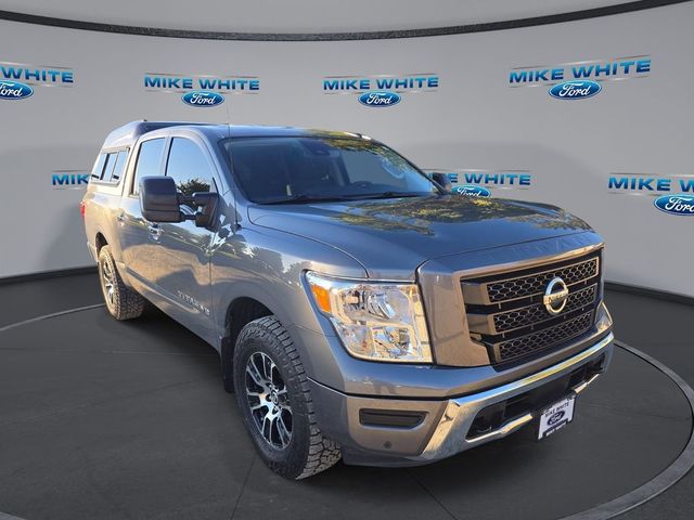 2020 Nissan Titan SV