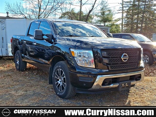 2020 Nissan Titan SV