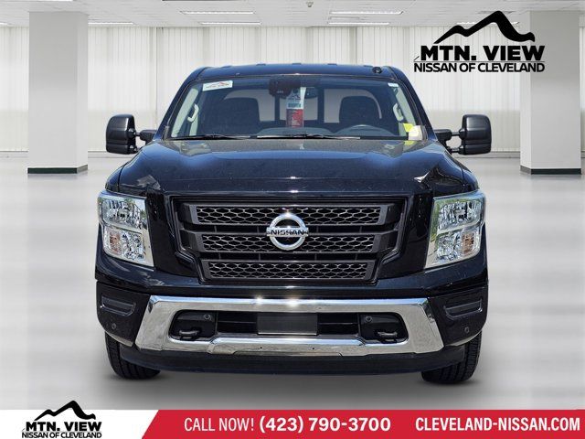 2020 Nissan Titan SV