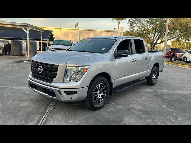 2020 Nissan Titan SV