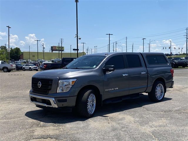 2020 Nissan Titan SV