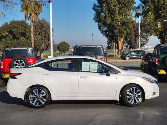 2020 Nissan Versa SR