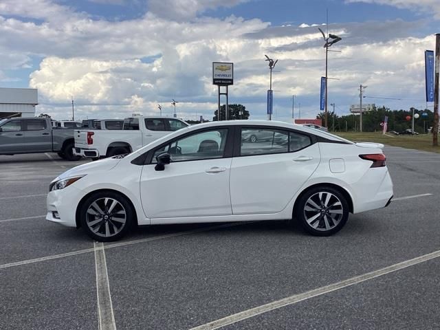 2020 Nissan Versa SR