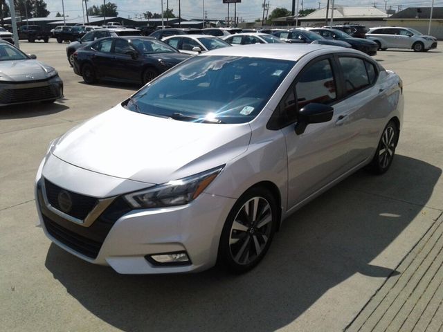 2020 Nissan Versa SR