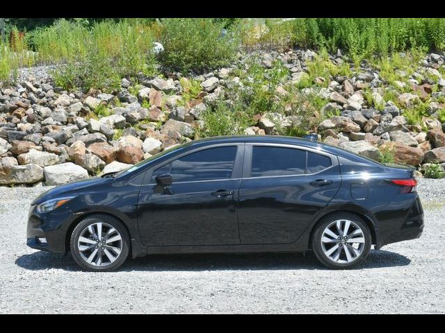 2020 Nissan Versa SR