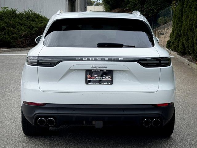 2020 Porsche Cayenne E-Hybrid Base