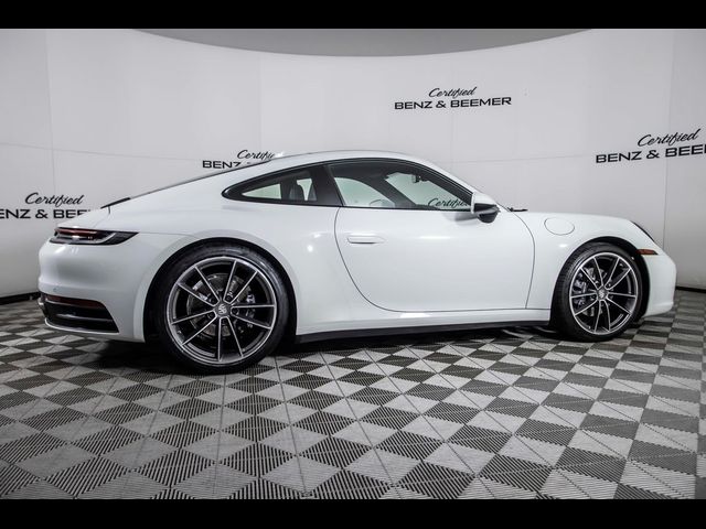 2020 Porsche 911 Carrera