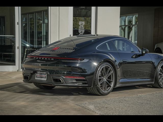 2020 Porsche 911 Carrera