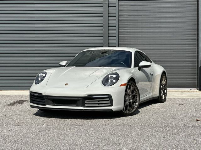 2020 Porsche 911 Carrera