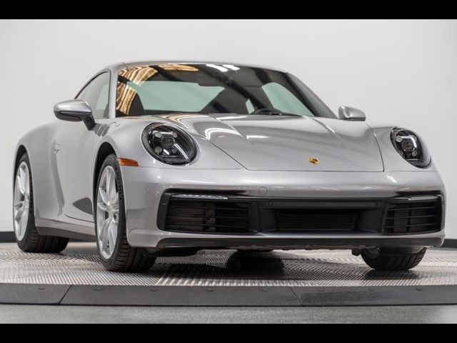 2020 Porsche 911 Carrera