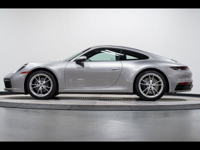 2020 Porsche 911 Carrera