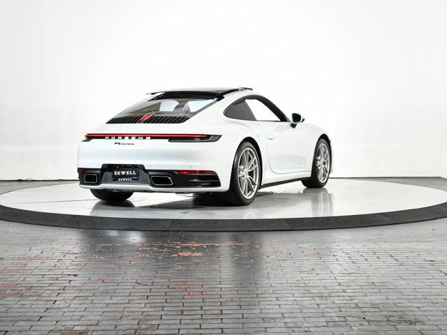 2020 Porsche 911 Carrera