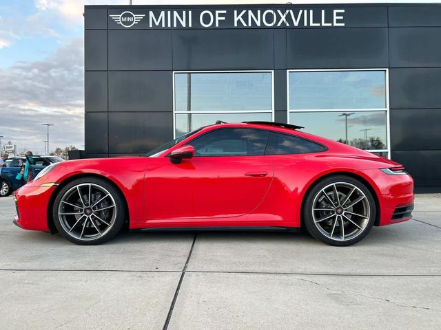 2020 Porsche 911 Carrera