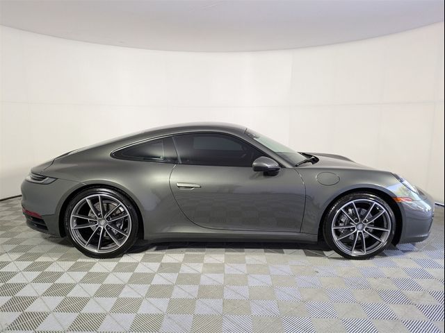 2020 Porsche 911 Carrera