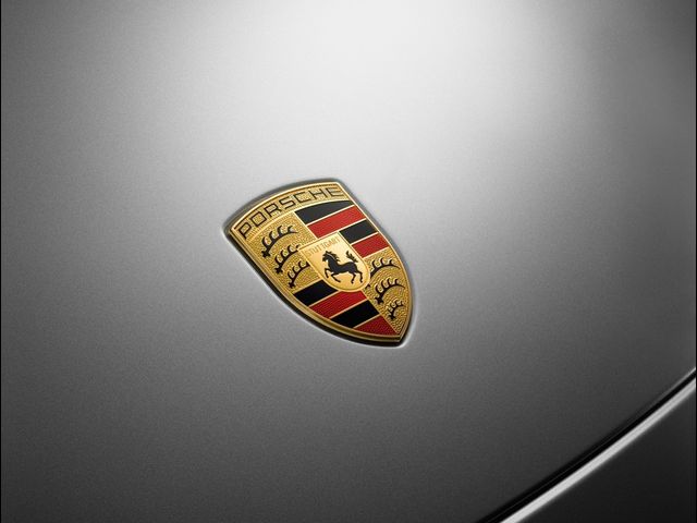 2020 Porsche 911 Carrera