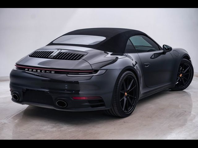 2020 Porsche 911 Carrera