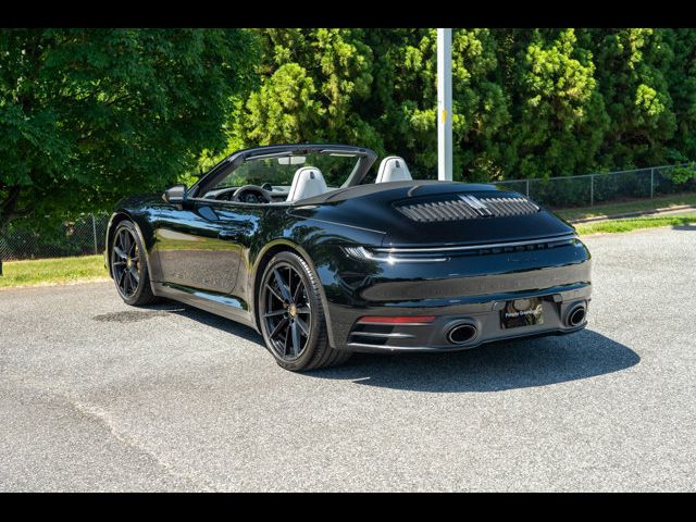 2020 Porsche 911 Carrera