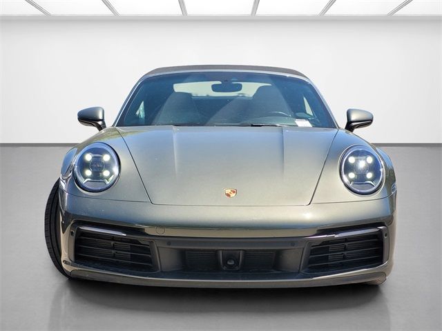 2020 Porsche 911 Carrera