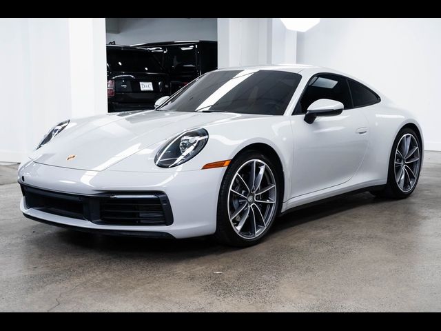 2020 Porsche 911 Carrera