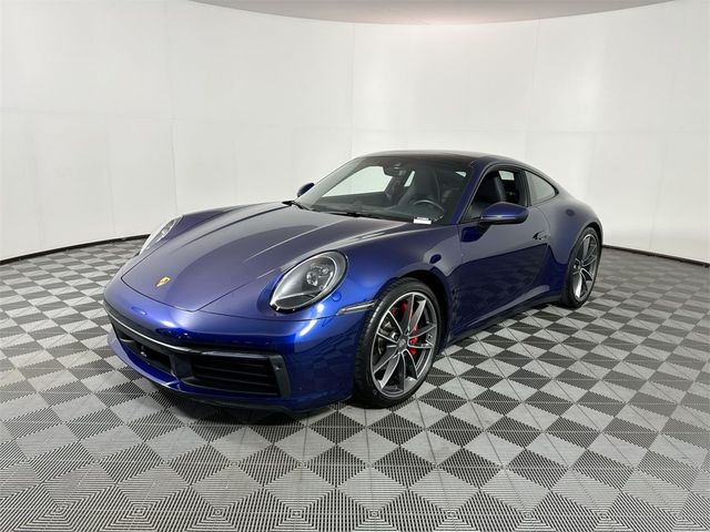 2020 Porsche 911 Carrera 4