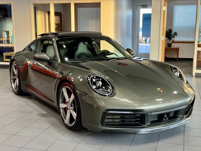 2020 Porsche 911 Carrera 4S