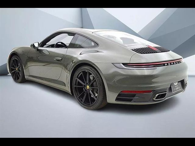 2020 Porsche 911 Carrera